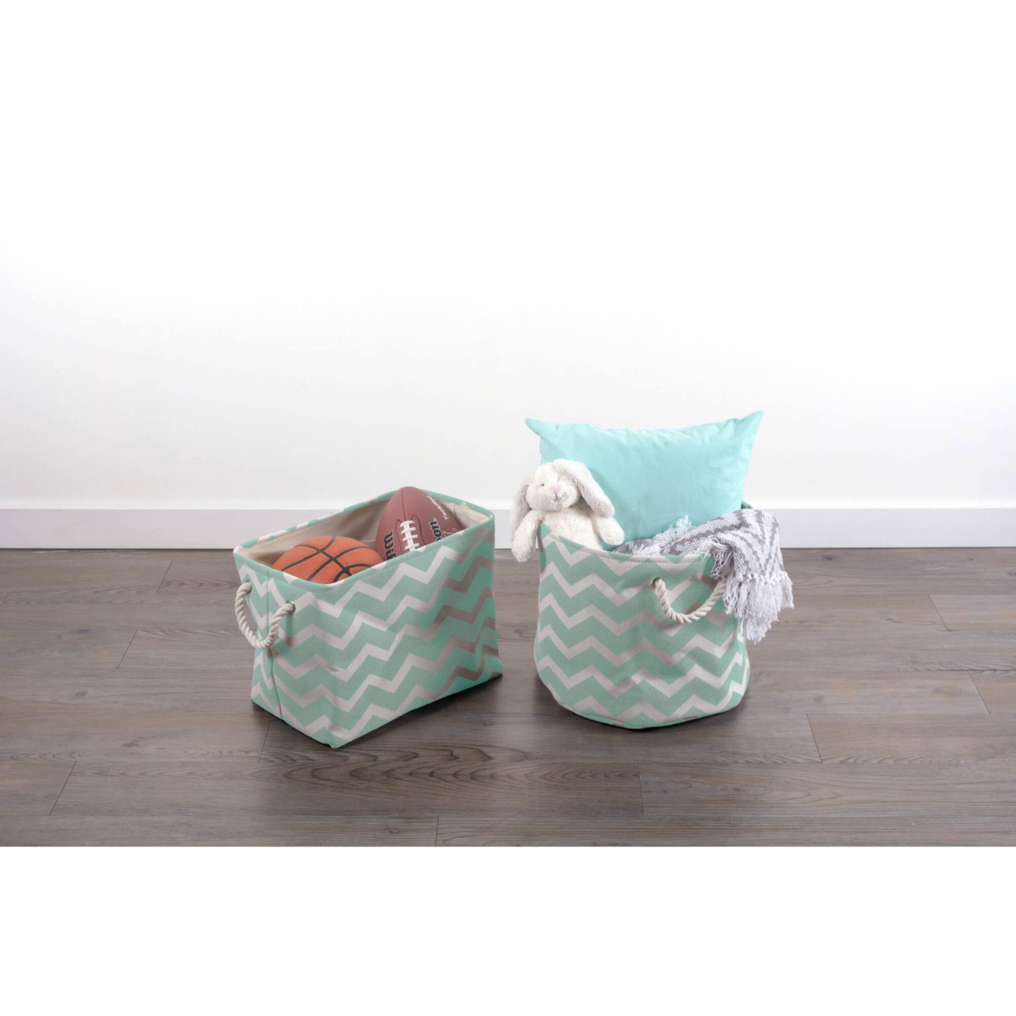 DII® Medium Round Chevron Polyester Bin